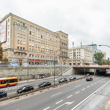 Plac Zbawiciela 3-Bedroom Apartment Warsaw Luaran gambar