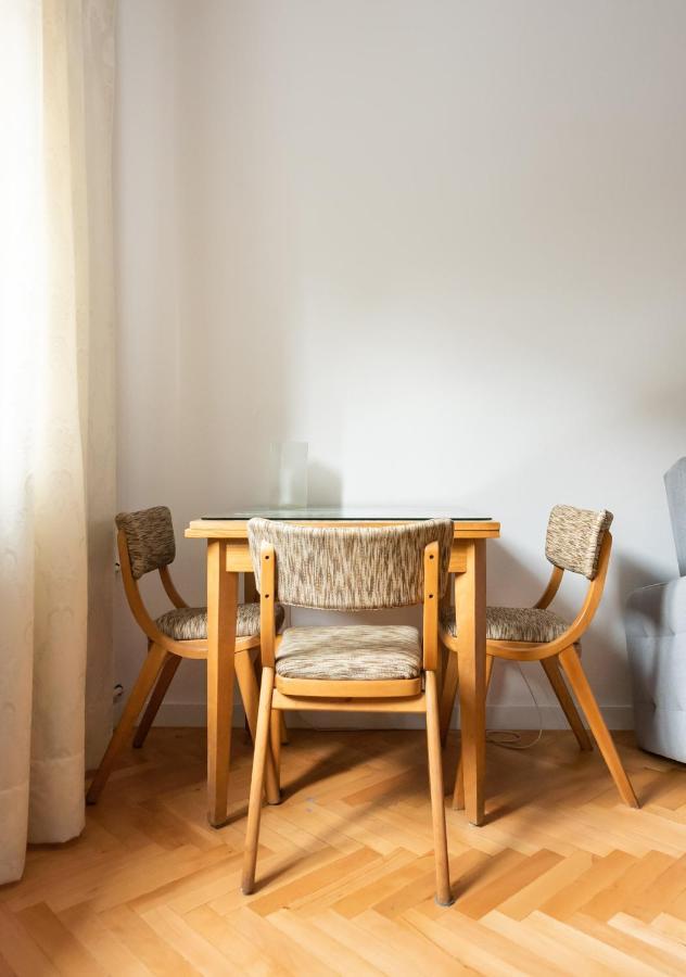 Plac Zbawiciela 3-Bedroom Apartment Warsaw Luaran gambar