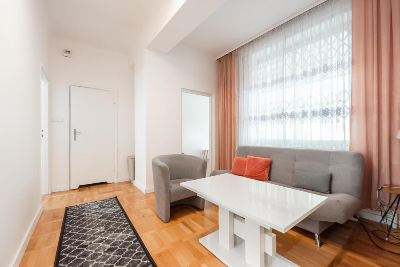 Plac Zbawiciela 3-Bedroom Apartment Warsaw Luaran gambar
